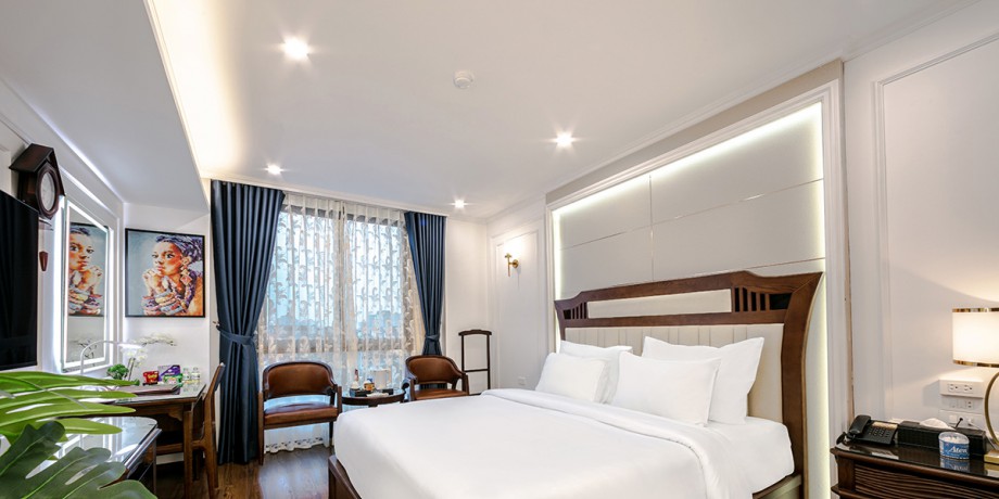 sangtrong702 (2).jpg